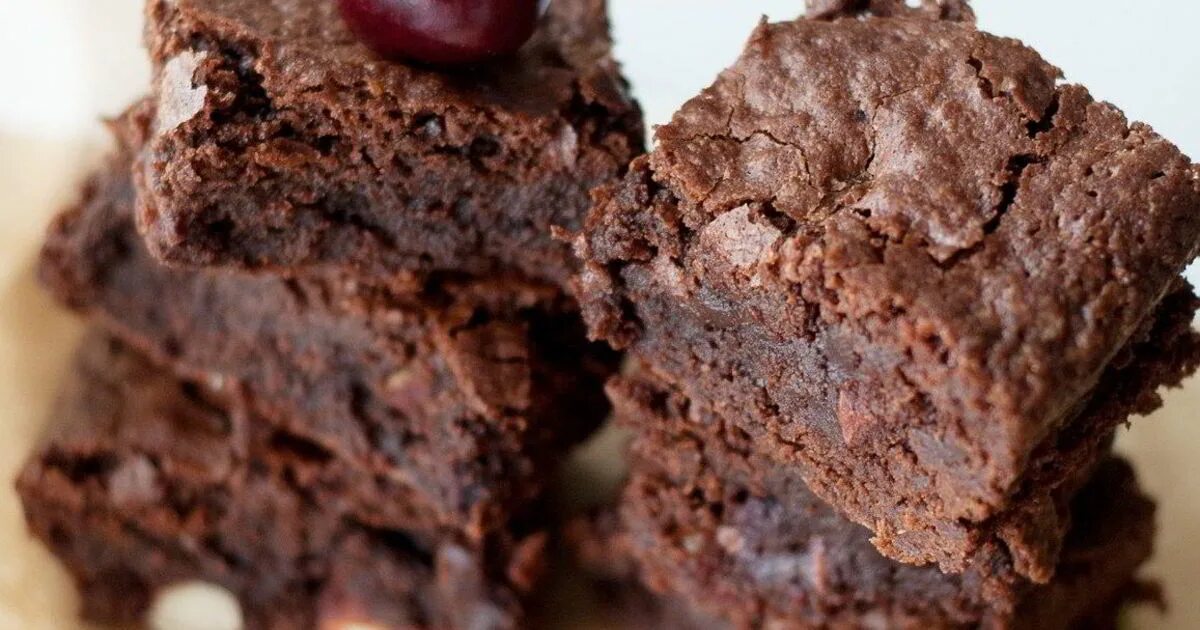 Американский десерт брауни. Брауни рецепт классический с шоколадом. Брауни приготовить рецепт. Брауни приготовить рецепт. Шоколадный брауни chocolate brownies.