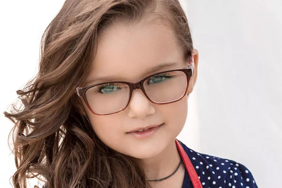 Зрение 9 10. Красивые очки для детей. Стильные очки для девочек. Детские очки для зрения. Красивые оправы для детей.