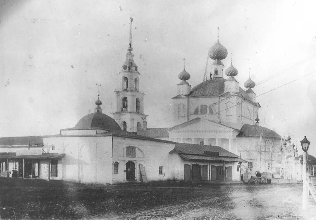 Усадьба татищева вичуга. Старые фото вичуги. Вичуга гольчиха церковь. Фабрика старая вичуга. Фабрика красный профинтерн вичуга.
