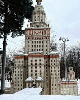 Дома высотки в москве сталинские