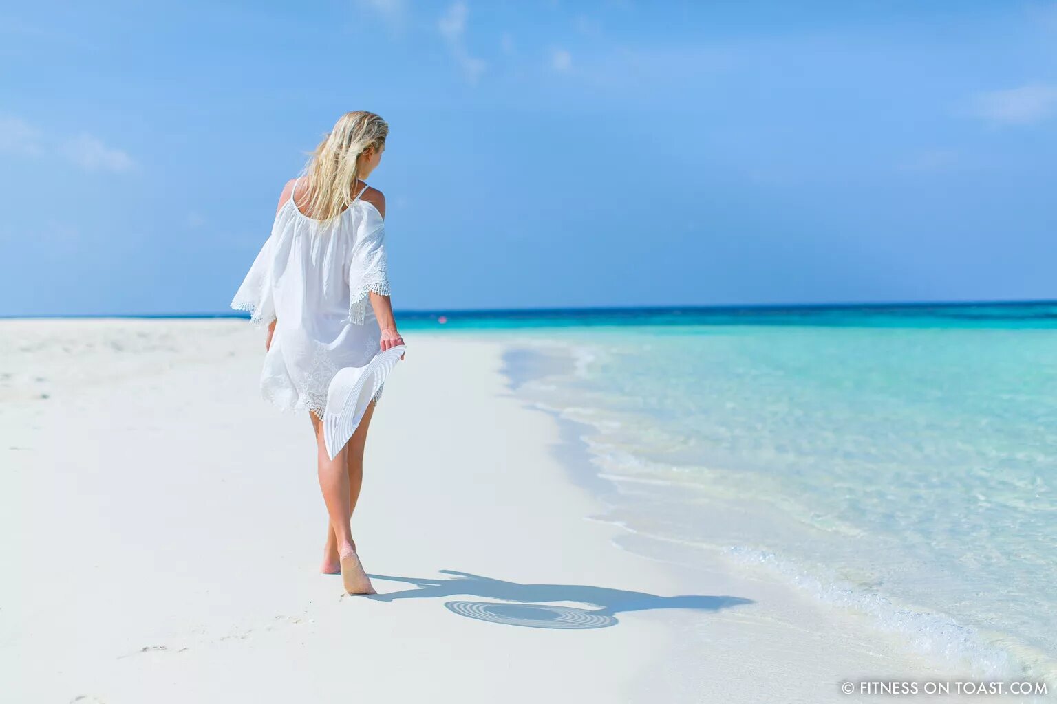 оленевка белый песок. бирюзовый пляж. крымские мальдивы тарханкут. белое море вода. включи море белый.