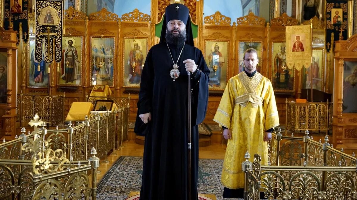 Майкоп центральная улица. Храм михаила архангела майкоп. Филармония майкоп. Кафе в городе майкопе. Майкоп 14 августа 2022 года крестный ход.