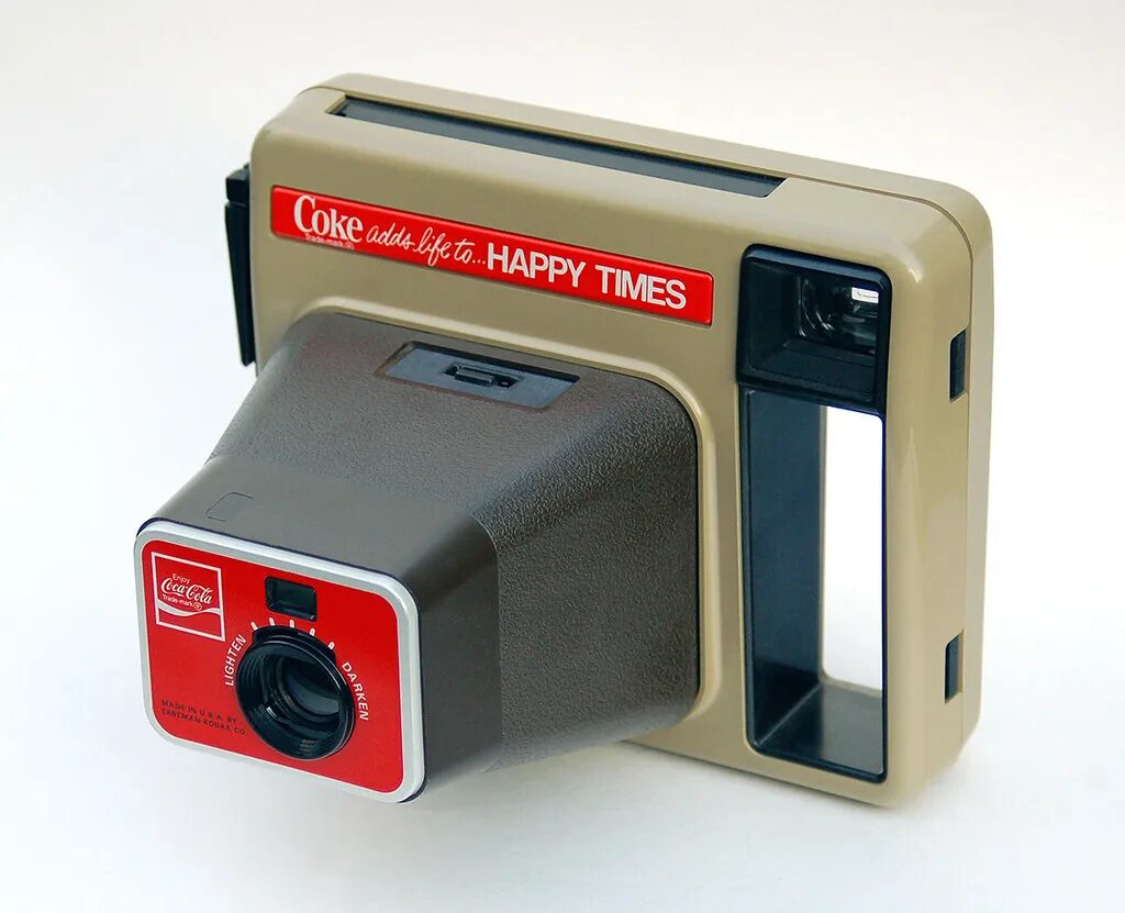 Кодак полароид фотоаппарат. Kodak фотоаппарат Polaroid 6000. Фотоаппарат Кодак 1970. Фотоаппараты 2000 Кодак.