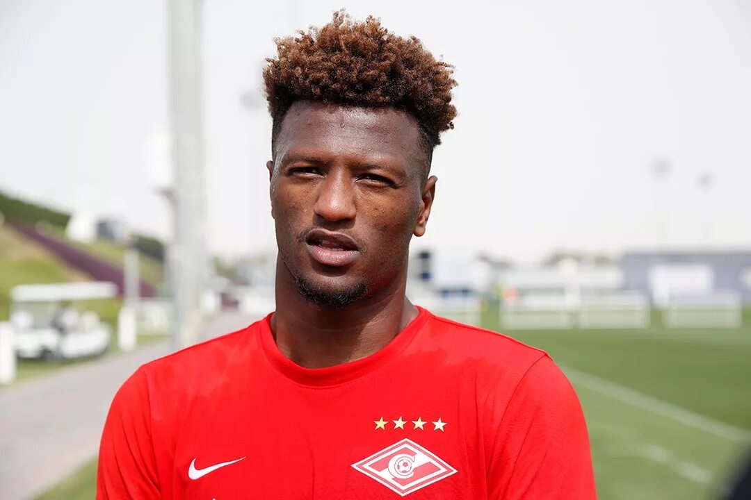 Зе луиш спартак. Зе луиш локомотив. Зе луиш. Зе луиш футболист спартак. Зе луиш футболист кабо верде.