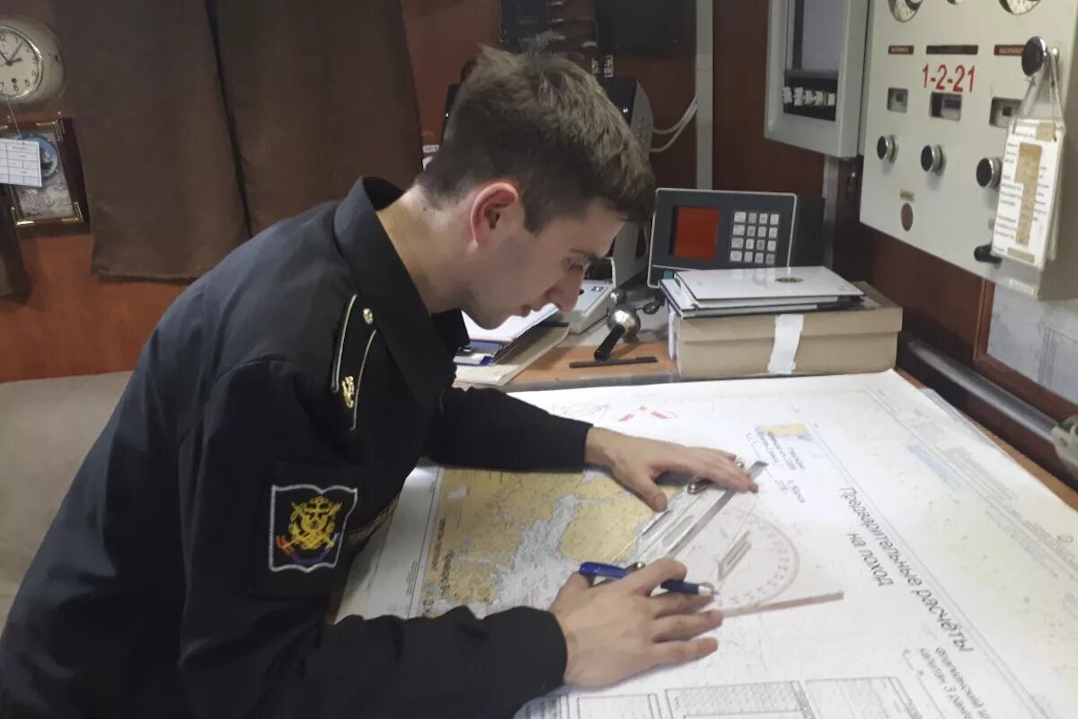 курсы штурмана. профессия штурман вмф. профессия штурман вмф. курсы штурмана. штурман судовой.