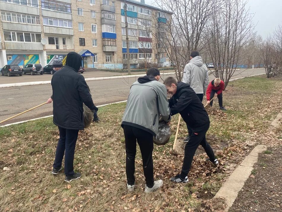 Рп5 тюльган. Сайт лицей 1 п Тюльган. Лицей 17 Северодвинск субботник. Субботники в Орле 4 лицей. Тюльган подслушано.