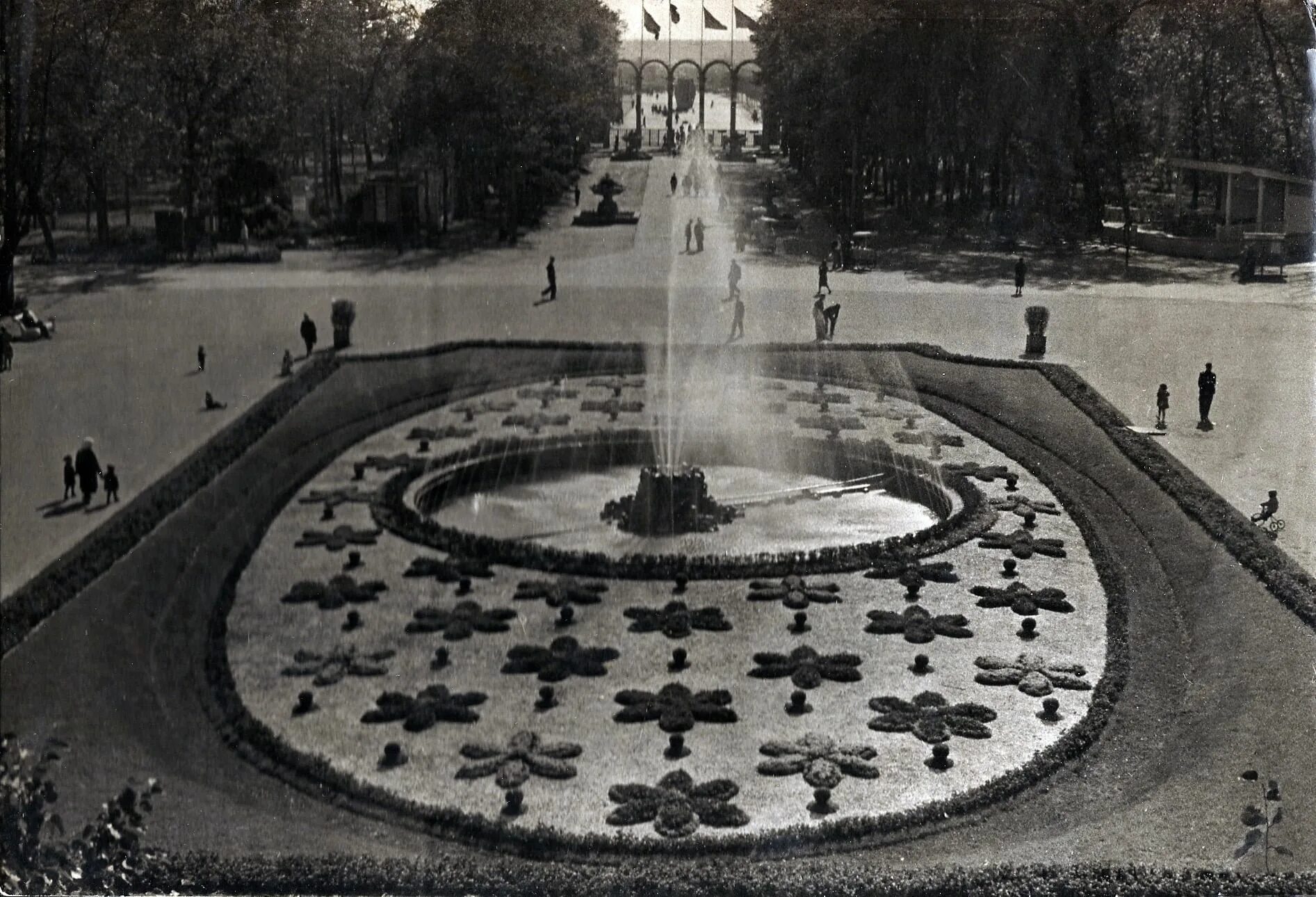 Stone sokolniki. Фонтанная площадь Сокольники. Парк Сокольники. Парк Сокольники в 1935 году. Парк Сокольники фонтан.
