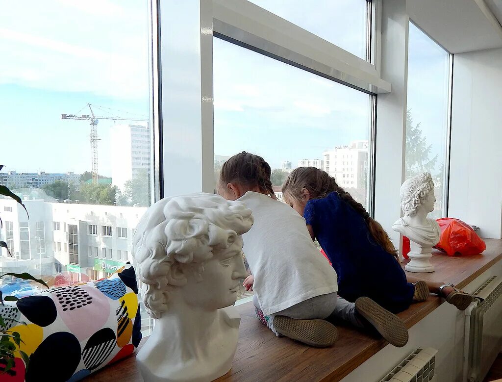 коворкинг художественная студия. помещение для художественной студии. красный конь самара арт пространство. арт пространство красный конь. арт пространство.