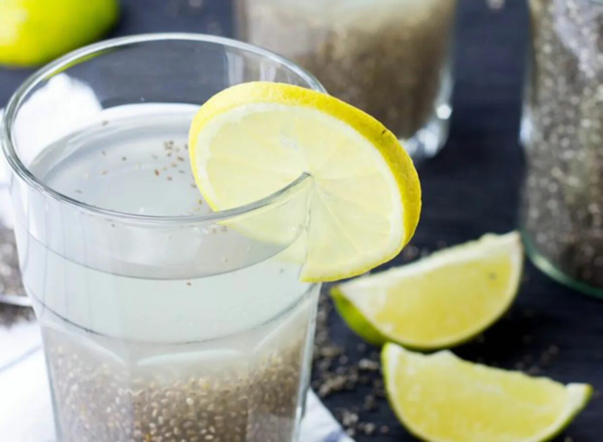 Вода с чиа и лимоном. Семена чиа с водой и лимоном. Байкал кофе лимон. Weight loss Lemon chia. Кофе лимон и вода