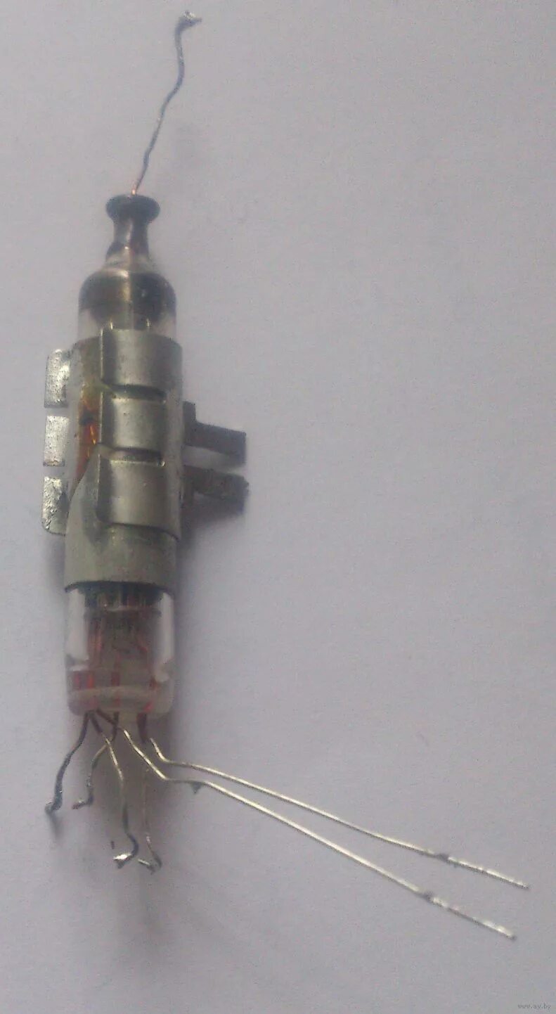 лампы 1п24б и 1ж37б. ламповый усилитель 1п24б. сверхминиатюрные лампы. стержневые лампы 1ж29б. стержневые лампы 1ж29б.