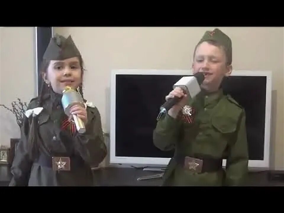 О той весне мультикейс. Эстрадный ансамбль мультикейс. О той весне мультикейс. Цао 2016 эстафета искусств. Слова песни огонь памяти.