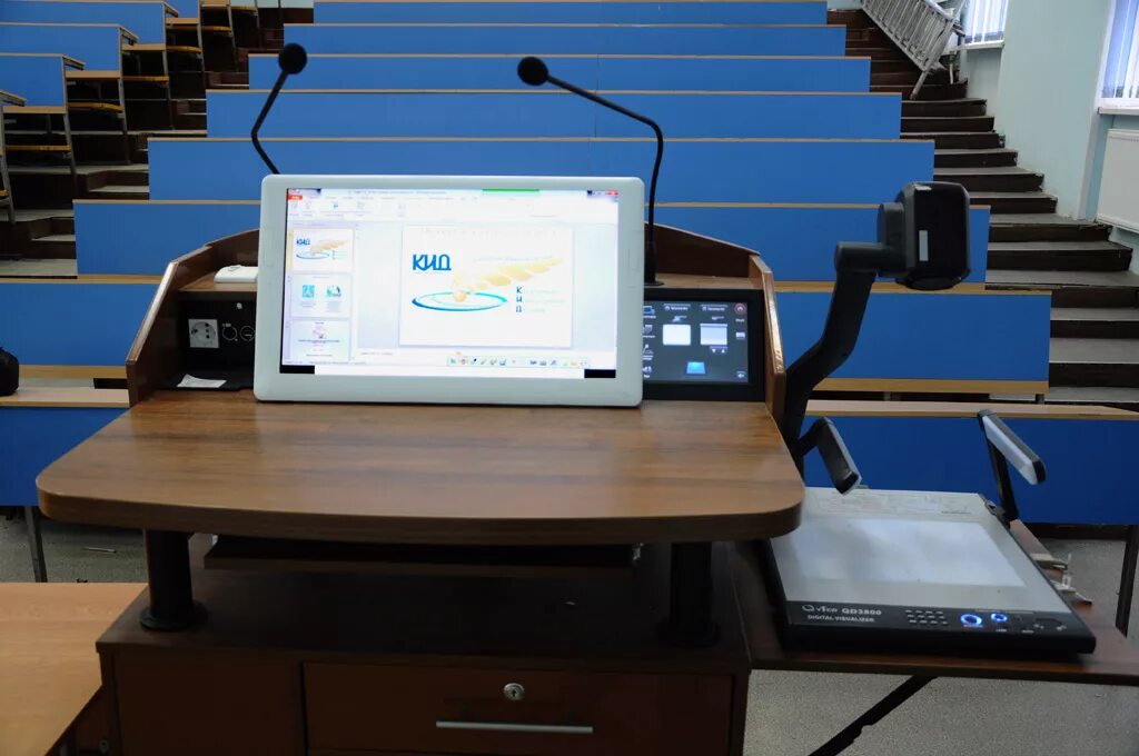 образовательный комплекс юго-запад колледж. колледж юго запад внутри. первые электронные ридеры на жидкокристаллических дисплеях. учебный комплекс давай. образовательный комплекс запад фото парни.