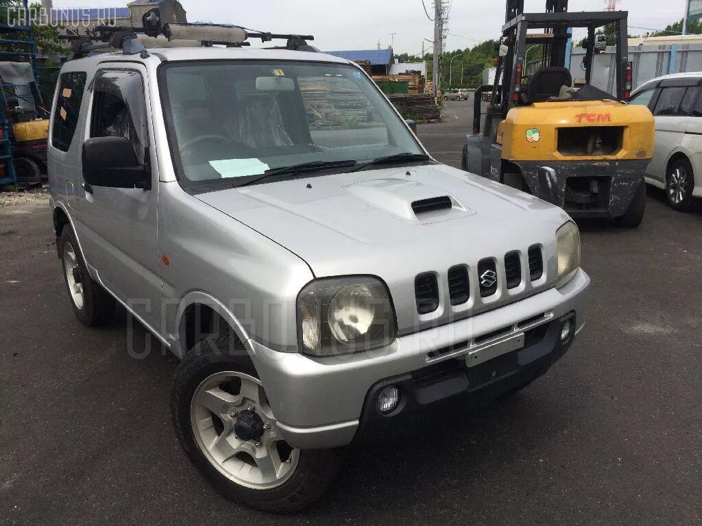 Сузуки джимни jb23w. Моторный отсек джимни. 6 1990. Сузуки джимни коротыш 1. Какие амортизаторы замена для сузуки джимни 2003 года.