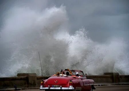 Wave crashed