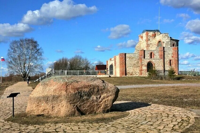 Рюриково городище великий новгород. Церковь благовещения на рюриковом городище великий новгород. Церковь благовещения на рюриковом городище великий новгород. Рюриково городище великий новгород. Рюриково городище.