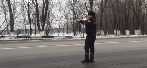 Инспектор остановил без причины