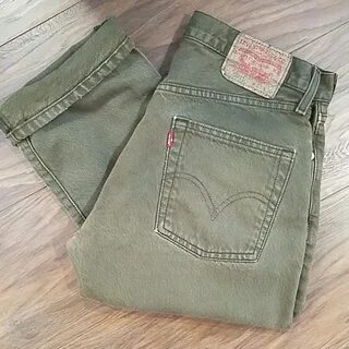 Levis зеленые