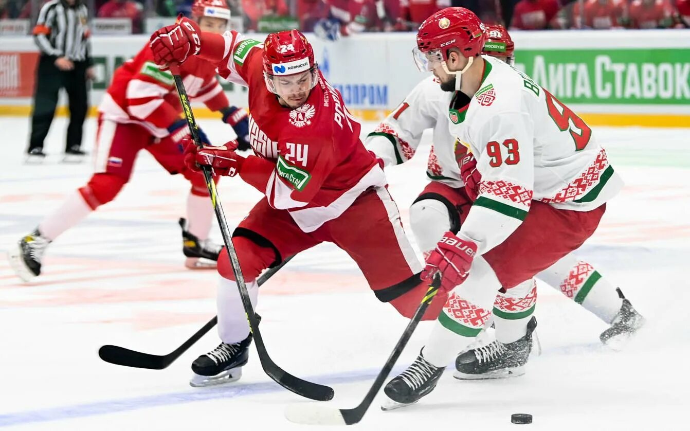 Хоккей места россии. Хоккей фото. Россия Белоруссия хоккей. Хоккей вид спорта. Хоккей Олимпийские игры.