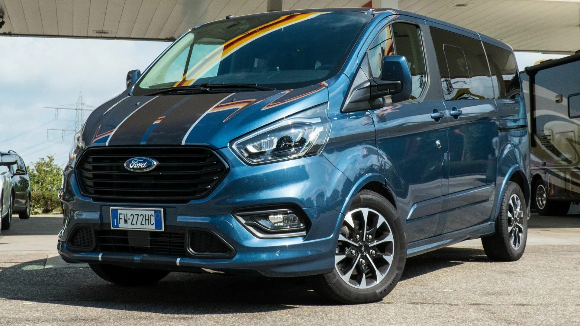 Купить форд турнео. Ford Tourneo Custom 2020. Ford Transit Custom 2020. Форд Tourneo Custom 2020. Ford Tourneo Custom 4x4.