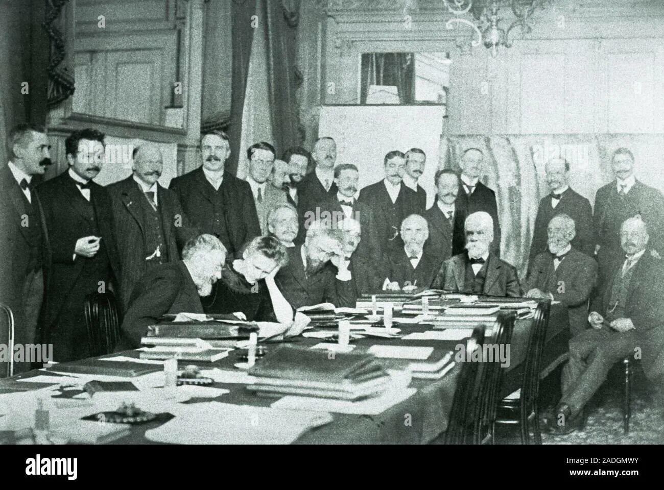 Гаагская Мирная конференция 1922. Гаагская Мирная конференция 1899. Международная конференция в Гааге 1899. Гаагская конференция (июнь-июль 1922). Международная конференция в гааге