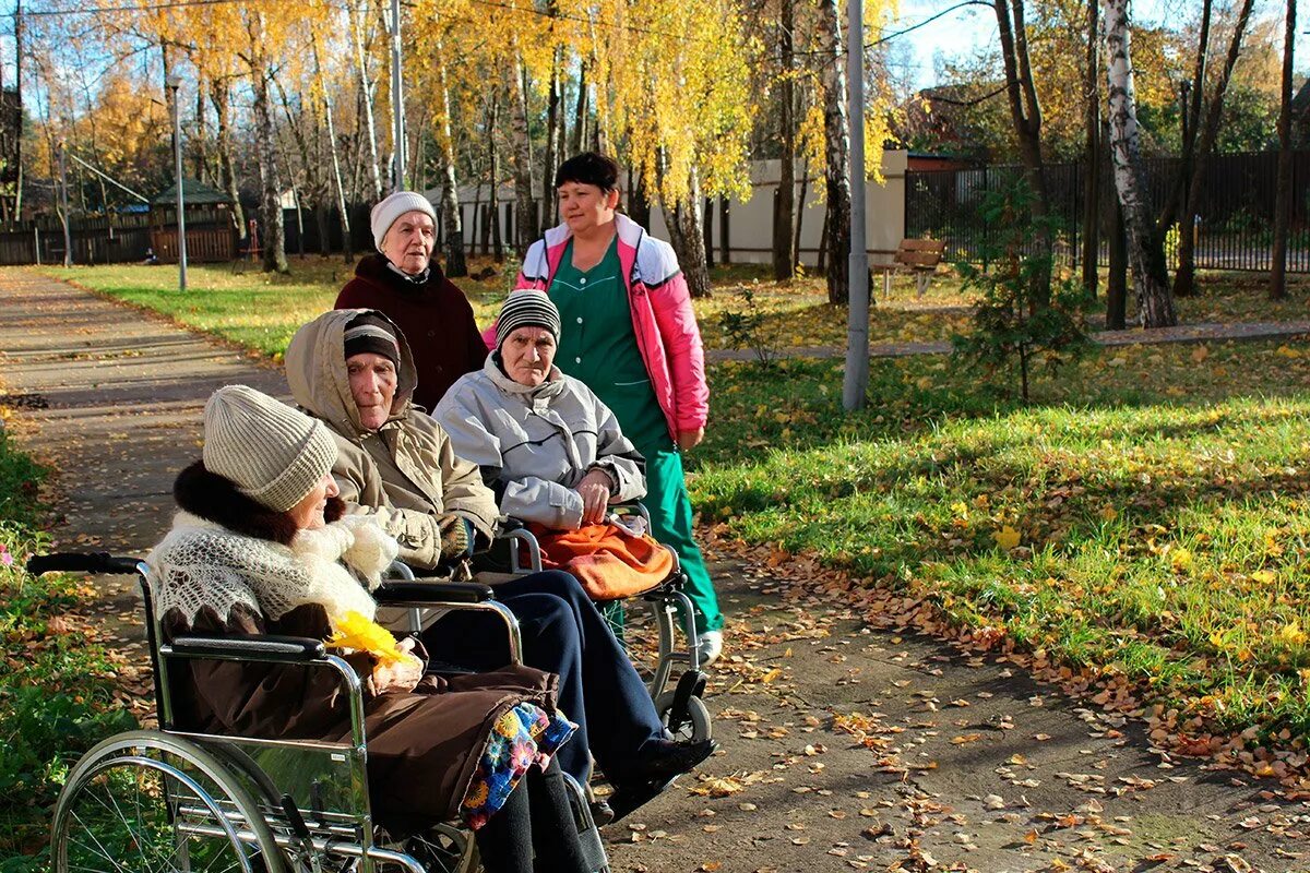 Дом престарелых Липецк. Добрый дом пансионат для престарелых. Дом престарелых Трехгорный. Добродом Красноярск дом престарелых. Дома старости 88007754613 добро pansionat dobro ru