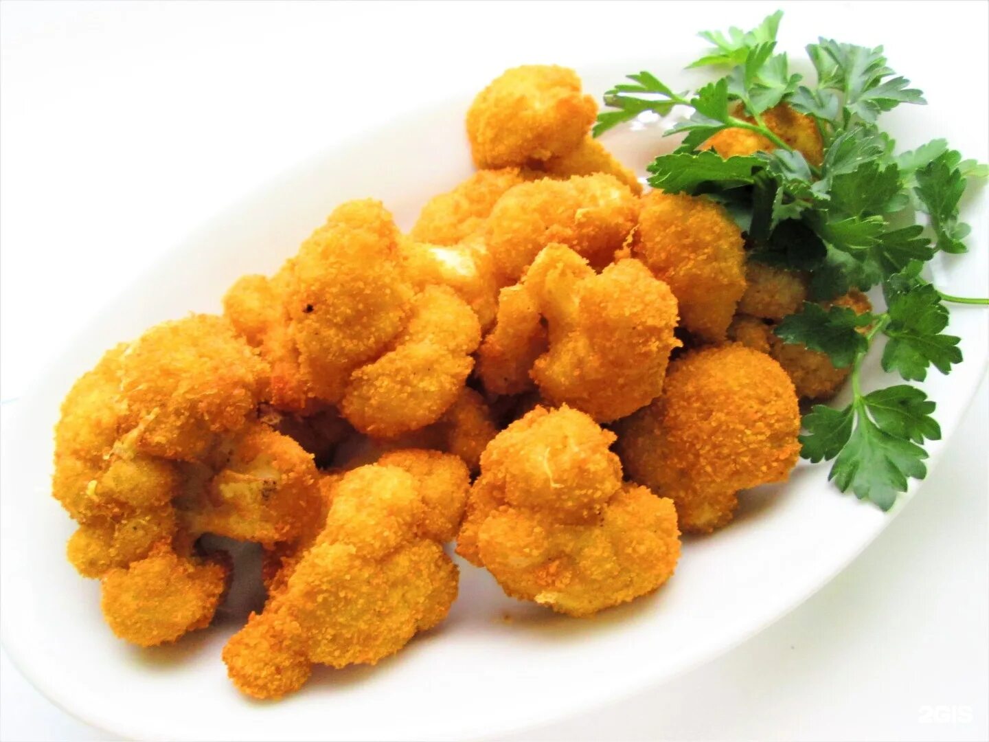 Цветная капуста в кляре в духовке. Капуста цветная жареная в сухарях. Цветная капуста в сухарях. Цветная капуста в панировке на сковороде с хрустящей корочкой. Капуста цветная жареная в сухарях.