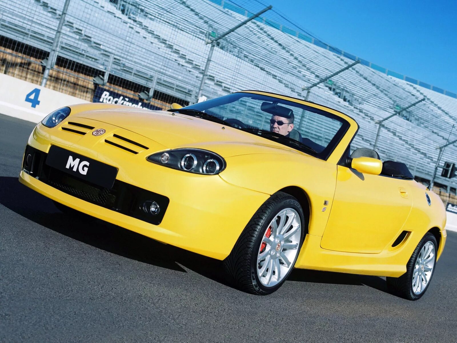 MG TF кабриолет. MG TF 160. MG TF 160 2002. Автомобиль MG TF 160