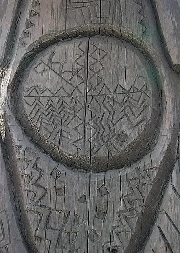 Род столбовых. Родовой столб. храмы древних ариев. родовой столб у славян. алтайский столб родовой.