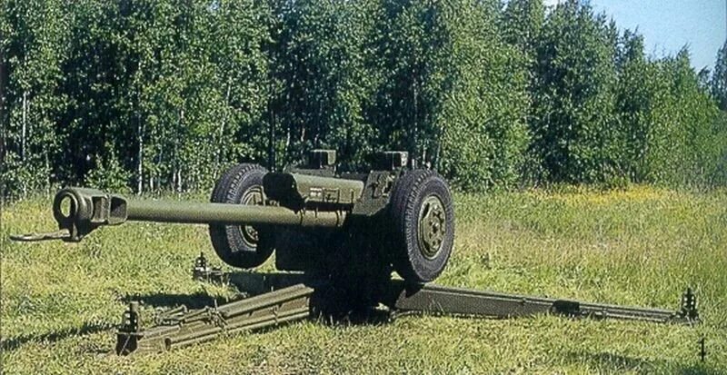 Калибр 122 мм. 122 Мм пушка д-30. 122-Мм гаубица д-30. 122-Мм гаубица (2а18) д-30. 122-Мм Советская гаубица д-30.