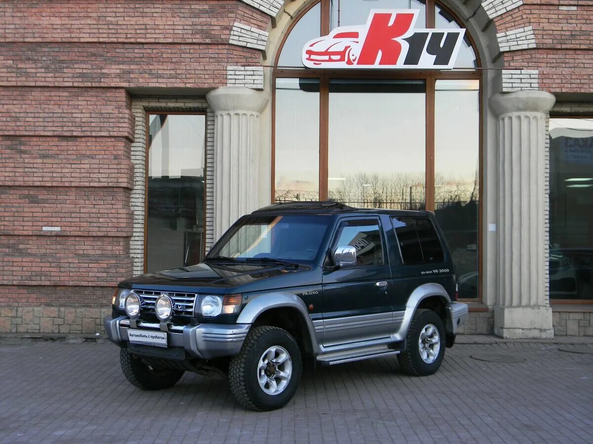 Mitsubishi Pajero II 3. Mitsubishi Pajero II 3 двери. Митсубиси джип Паджеро 1993. Mitsubishi Pajero 2 дверный.