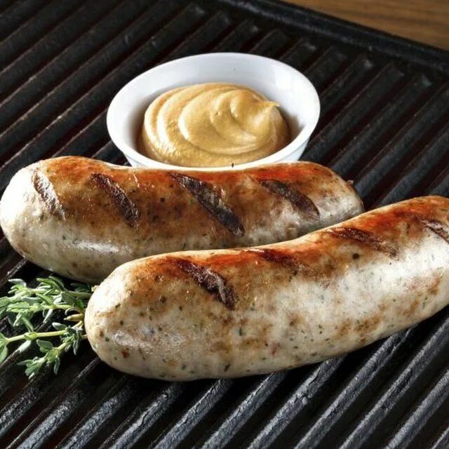 Сколько жарить купаты на гриле. Братвурст (Bratwurst).. Гриль колбаски купаты. Братвурст колбаски. Гриль братвурст.