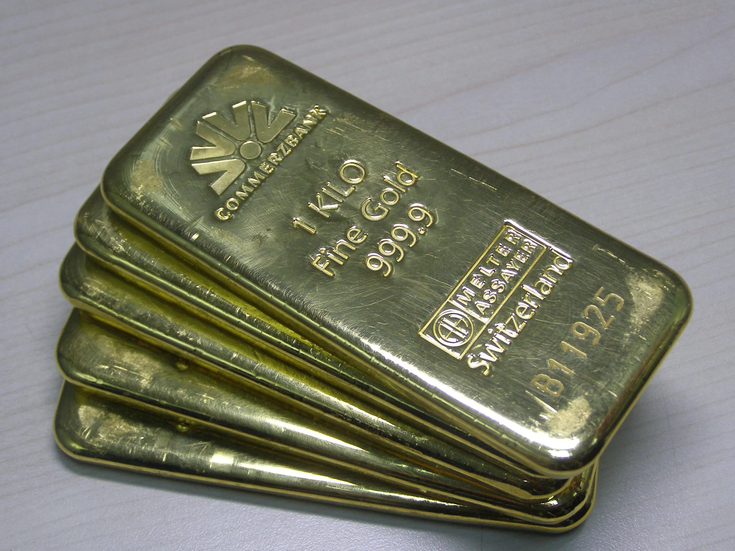 Слиток золото "585". Слиток золотой. Германские слитки золота. Зеленое золото слиток. Слитки металлов сбербанк