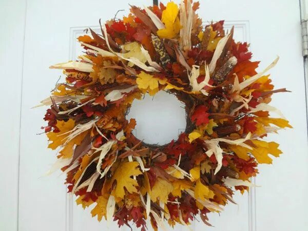 Каркас из листьев. Фигуры из листьев. Каркас из листьев. Букет роз из листьев клена. Каркас из листьев.