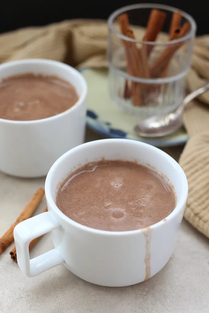 Чашка какао. Какао с горячим молоком. Чашка какао. Какао с горячим молоком. Какао cacao горячий шоколад.