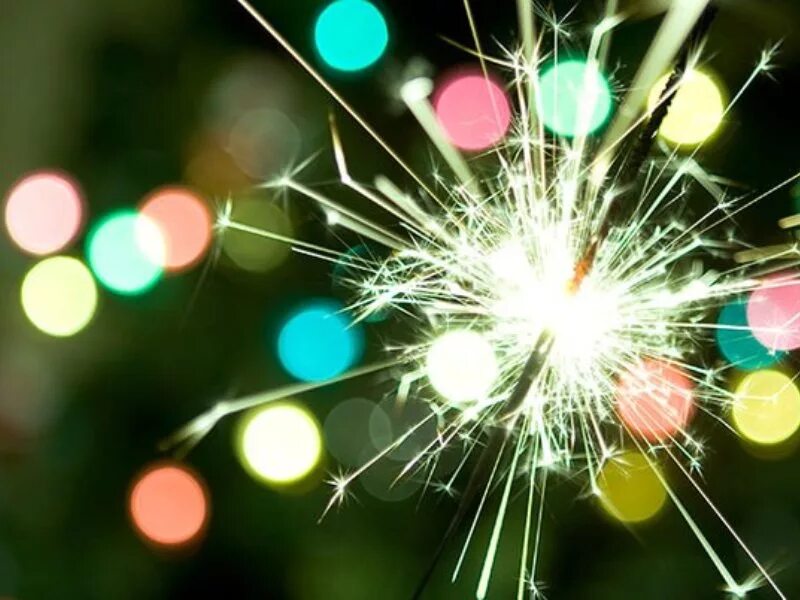 Картинки день бенгальских искр и гирляндных огней. Картинки день бенгальских искр и гирляндных огней. Новый год эстетика. Картинки день бенгальских искр и гирляндных огней. Картинки день бенгальских искр и гирляндных огней.