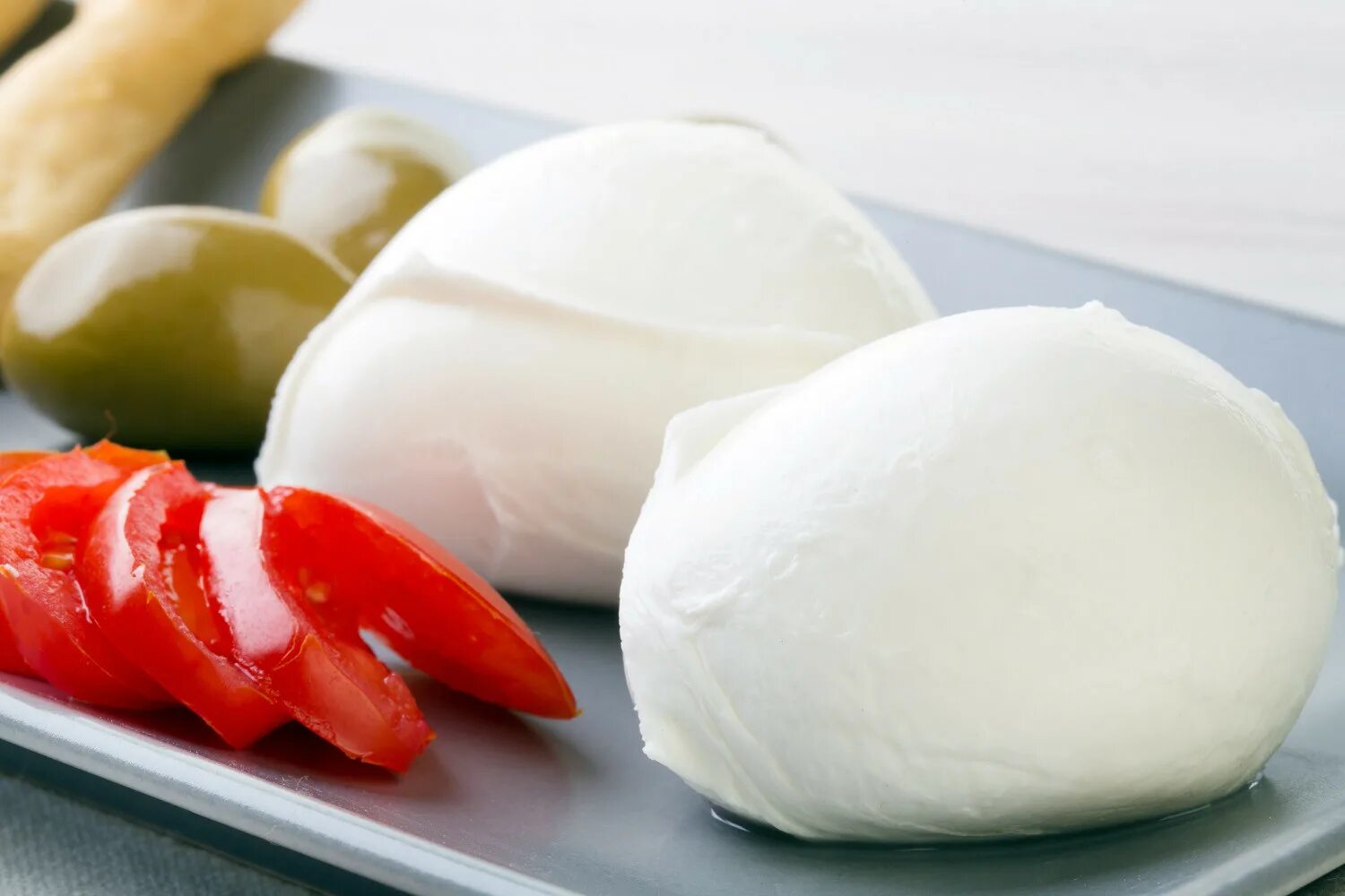 Моцарелла ди Буффало. Моцарелла Беллини. Mozzarella 9x16.