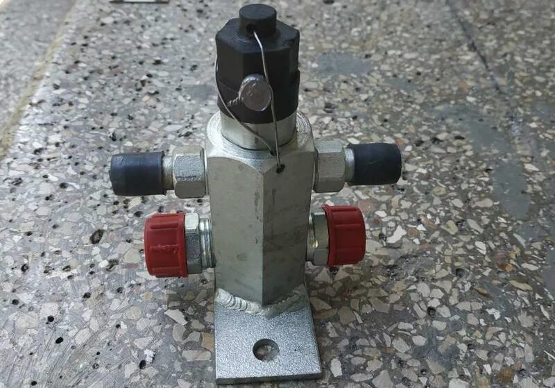 Тандемный насос гидравлика. Насос нш-10 паз д245. Клапан нш 10. Ремкомплект нш 10у-3л. Редукционный клапан нш 14.