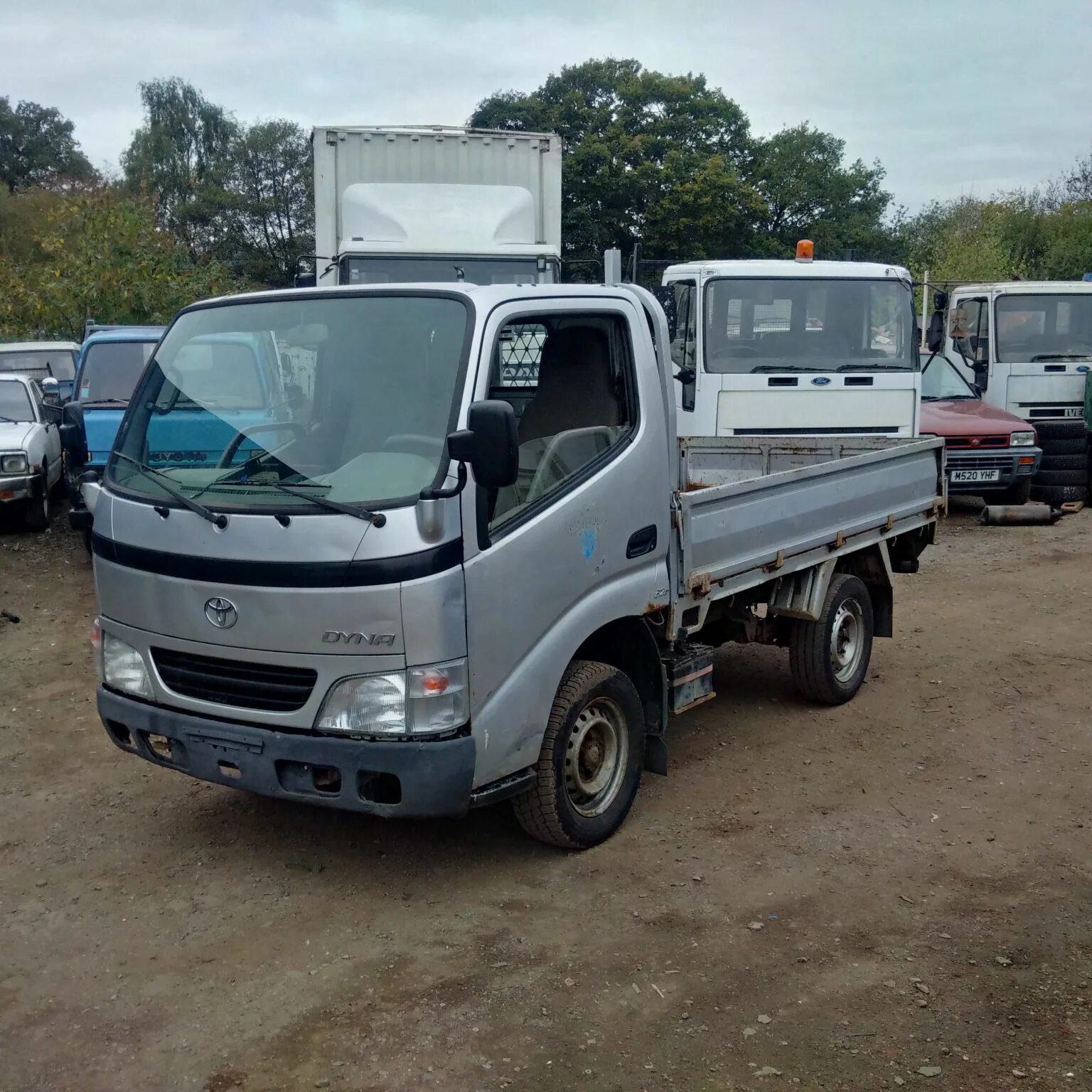Автопогрузчик toyota 52-8fdjf35. Тойота дюна 3 тонны. Тойота 2 тонны. Тойота 2 тонны. Toyota dyna 1990.