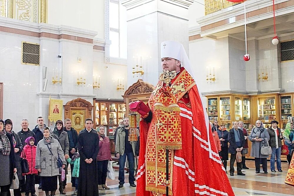 хабаровская духовная семинария внутри. приамурская митрополия фото.