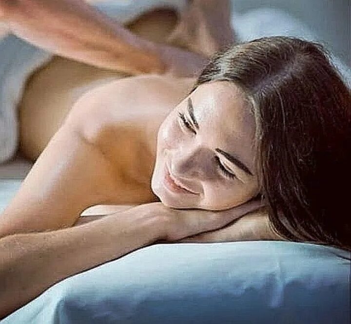 Общий массаж тела. Краснодар массаж женщина. Школа профессионального массажа краснодар. Студия массажа. Общий массаж тела.