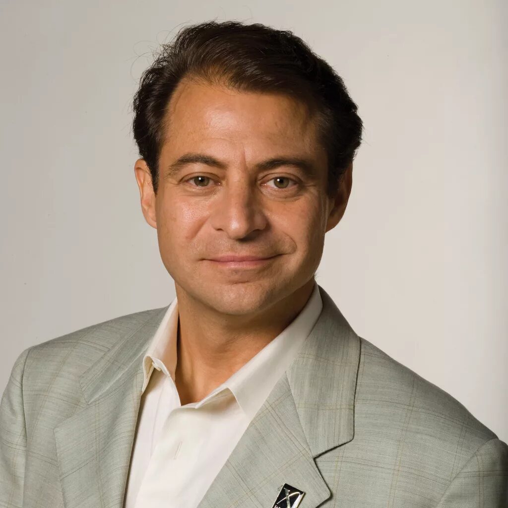 Peter h. Peter diamandis. питер диамандис. ретейк волос alan hagash питер.