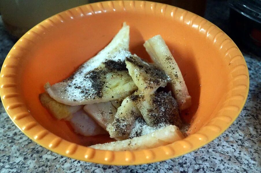 треска алла ливорнезе. филе трески в пароварке. треска на пару в пароварке. филе рыбы в мультиварке. филе трески в пароварке.