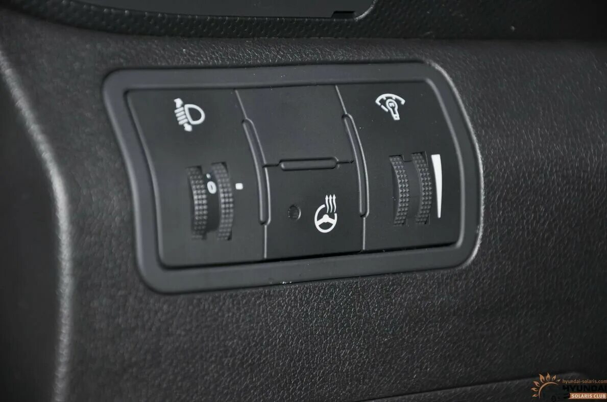 Кнопка esp солярис 2011. Хендай туксон 1. Кнопки круиз-контроля hyundai solaris. Кнопки круиз-контроля hyundai solaris. Круиз контроль solaris 2.
