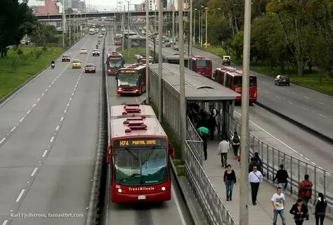 Движущийся общественный транспорт