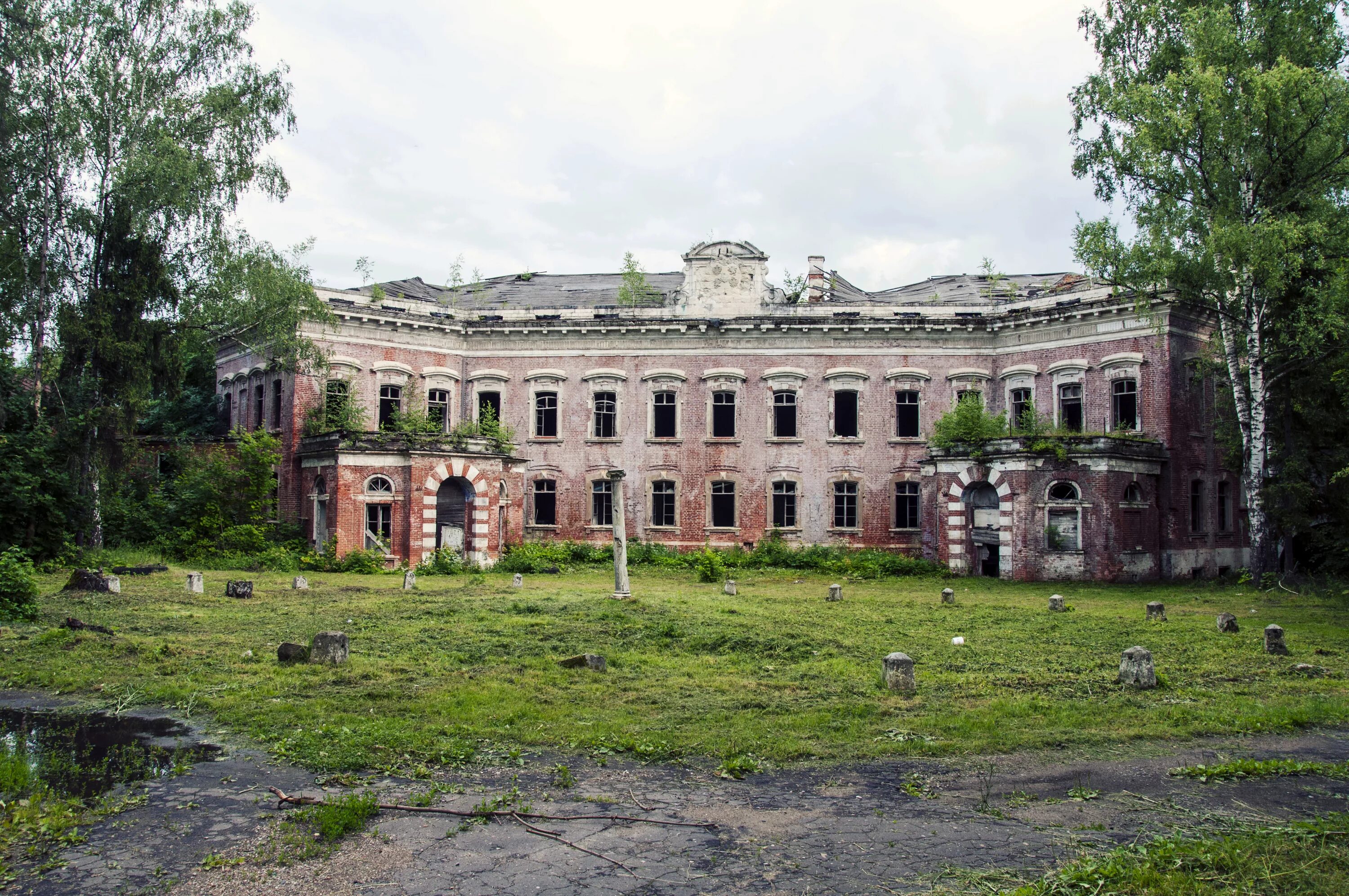 Заброшенная усадьба отрада семеновская. Усадьба графа орлова семеновское-отрада. Отрада семеновское усадьба орлова. Усадьба семёновское-отрада. Отрада усадьба графа орлова.