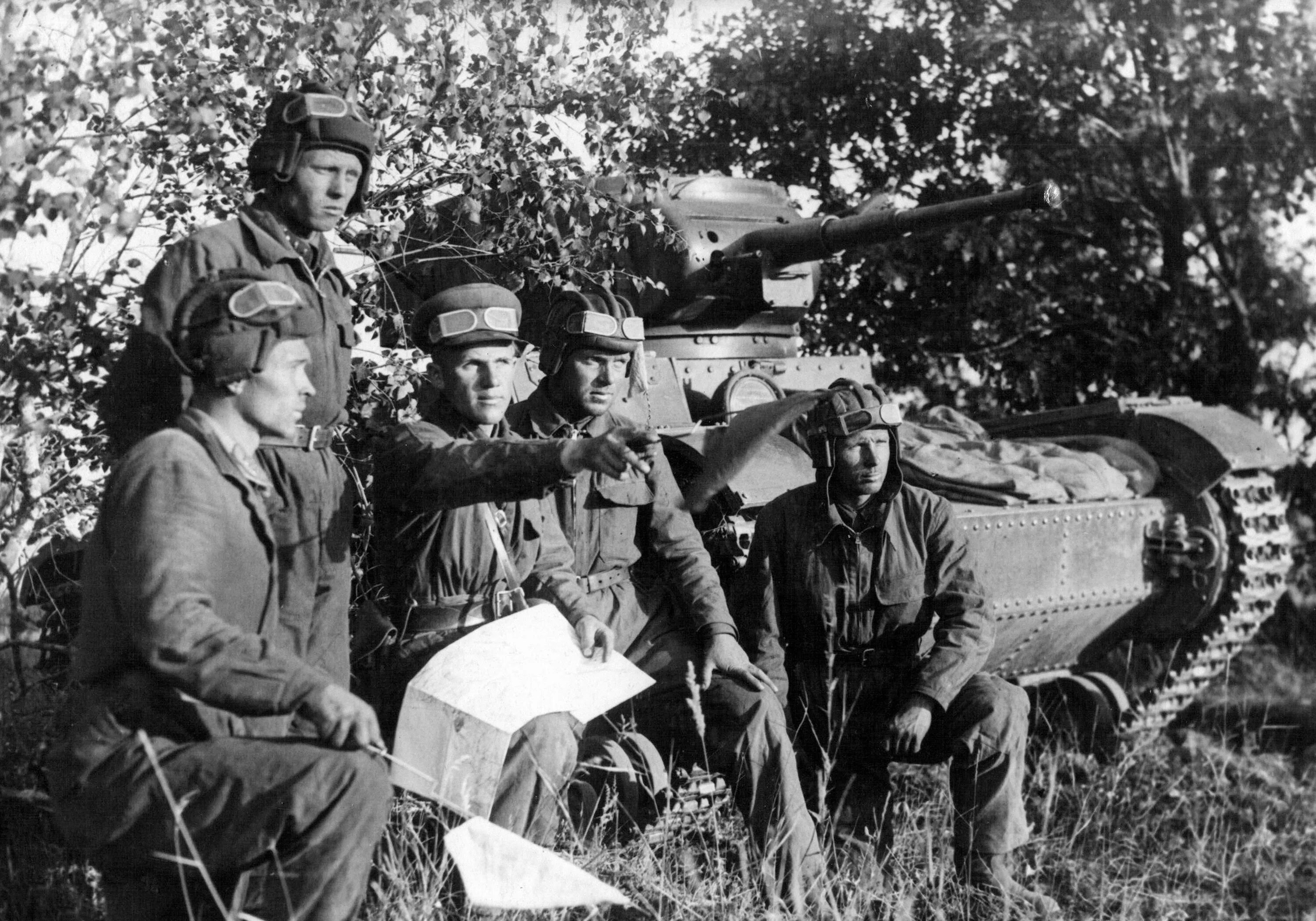 Фото 41. Смоленское сражение 1941 года командиры. Смоленское сражение 10 июля 10 сентября 1941. Танкисты на войне 1941-1945. ВОВ Смоленское сражение лето 1941.