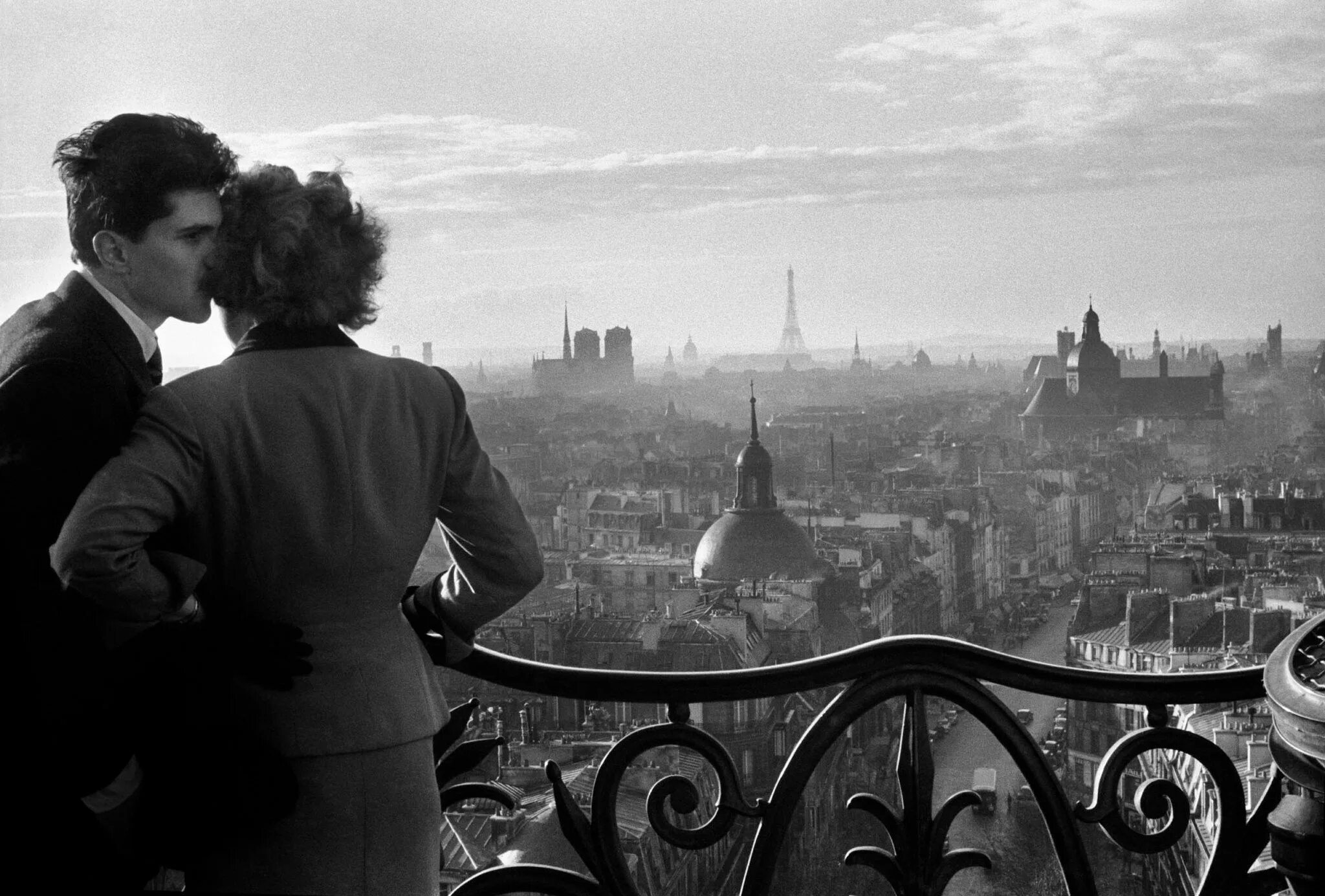 Наблюдать французский. Willy Ronis. Робер Дуано. Робер Дуано поцелуй.