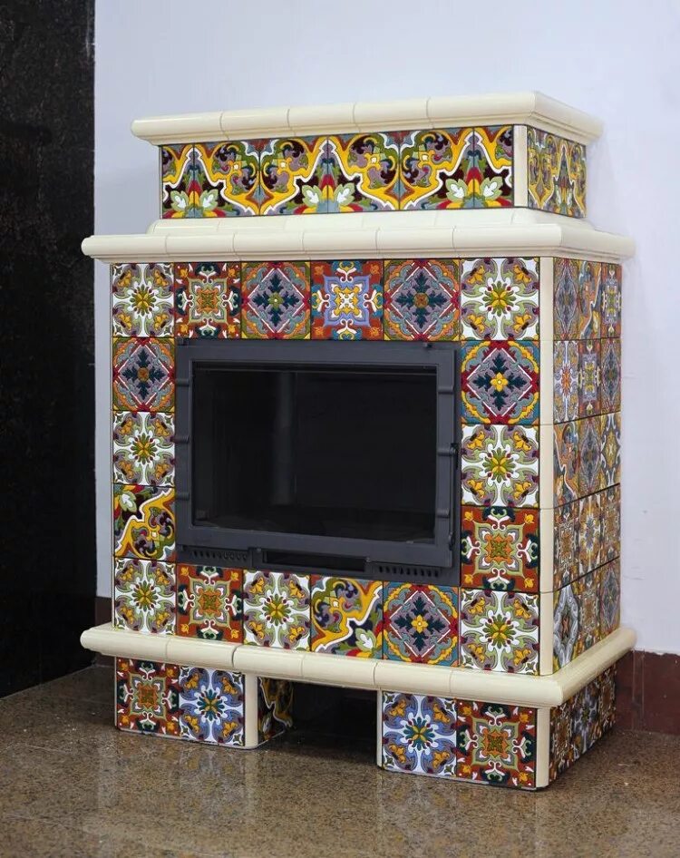 Плитка для облицовки печей и каминов. Камины с изразцами в стили модерн. Изразцовая плитка для камина. Изразцы майолика для печи. Облицованных изразцами.