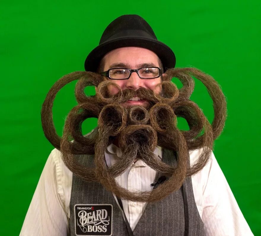 прикольные усы. усатый мужик. самая длинная борода в мире. огромные усы. усатые мужчины.