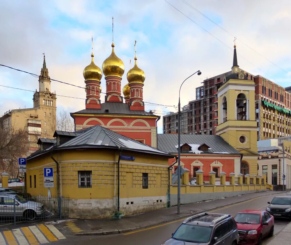 Храмов переулок. Храм святителя Николая Смоленская. Храм Николая Чудотворца Смоленская метро. Храм Николая Чудотворца на Щепах в Москве. Храм святителя Николая на Щепах г. Москвы.